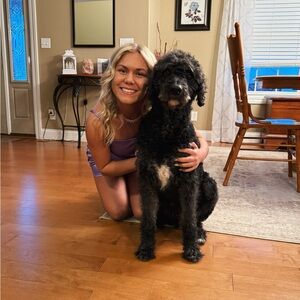 Meet your Posher, Izzy